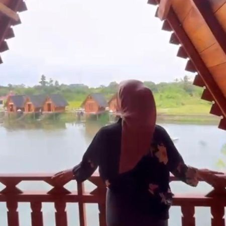 Resort & Resto Talaga Sundayana スバン エクステリア 写真
