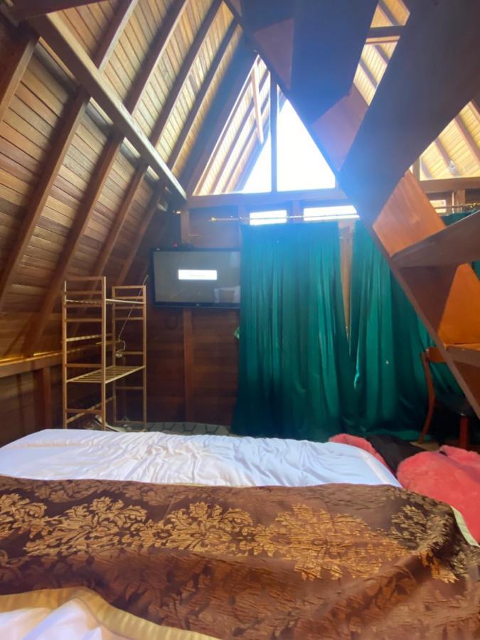 Resort & Resto Talaga Sundayana スバン エクステリア 写真